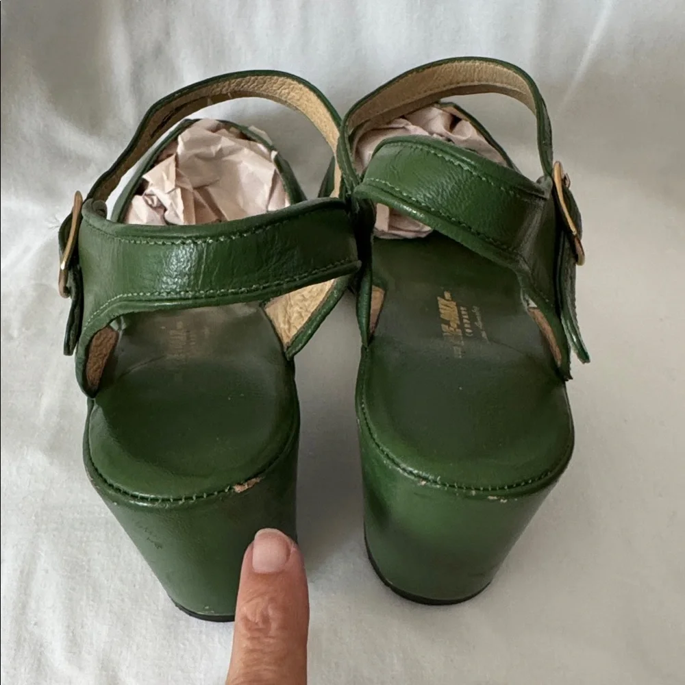 RE-MIX Green 1940’s style Leather Women's Sandals - Picture 3 of 5